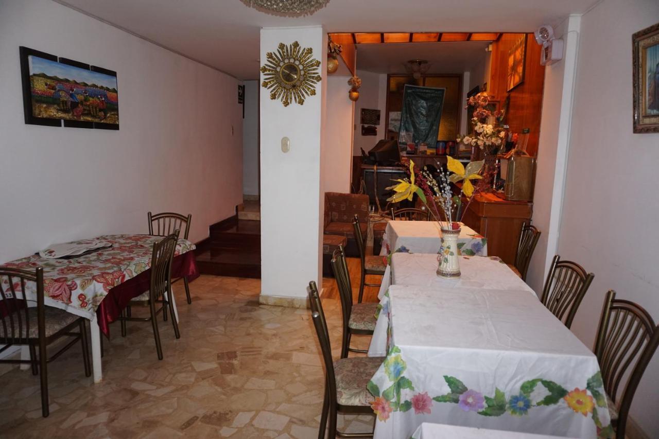 Hostal Camiluz Nazca Bagian luar foto