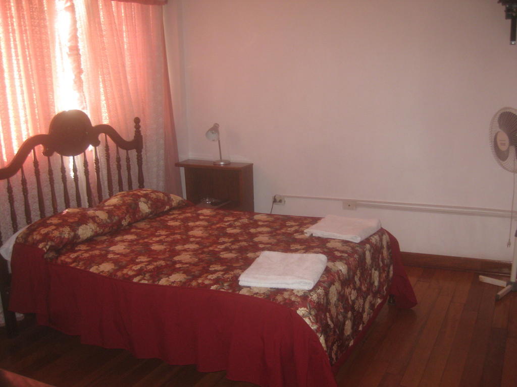 Hostal Camiluz Nazca Ruang foto