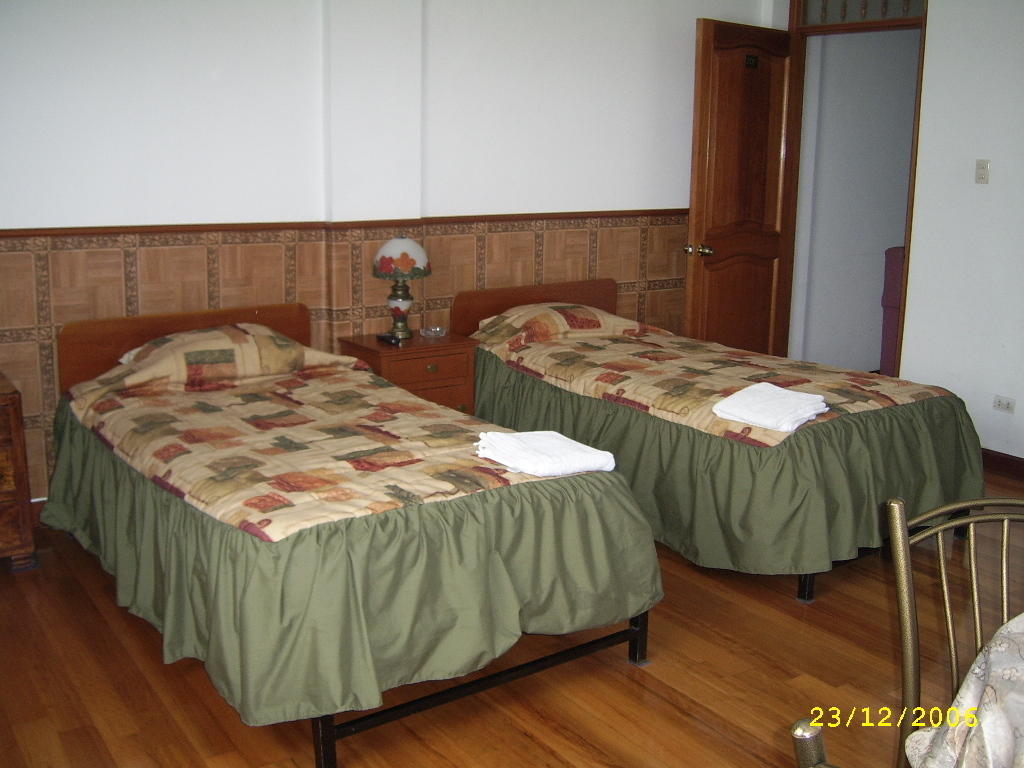 Hostal Camiluz Nazca Ruang foto